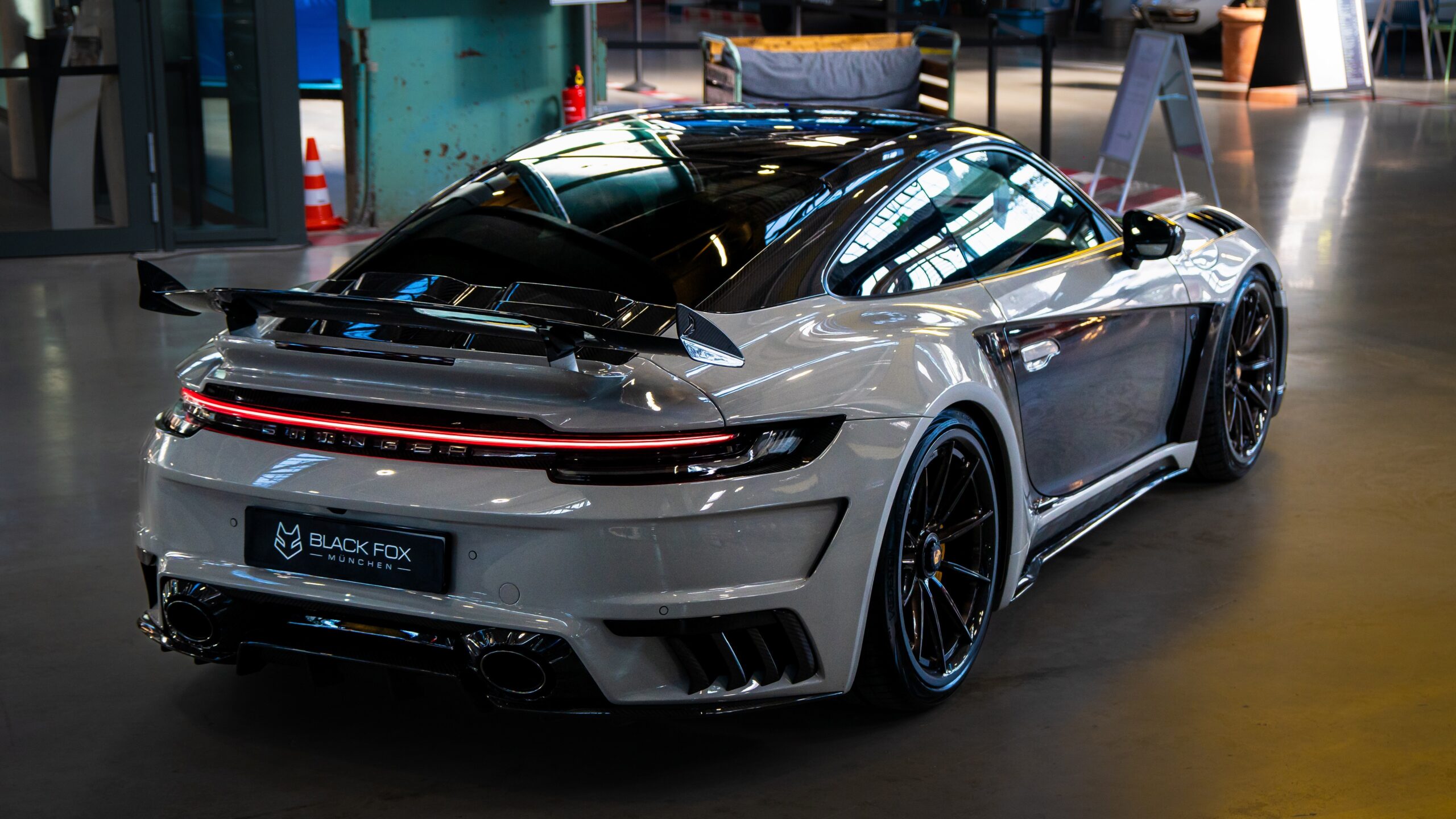 Porsche 911 Turbo S 
